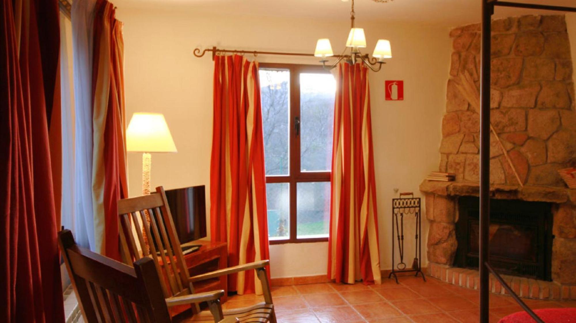 Casona De Navalmedio Hotel Cercedilla Room photo